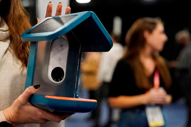 умная кормушка, CES 2023, выставка