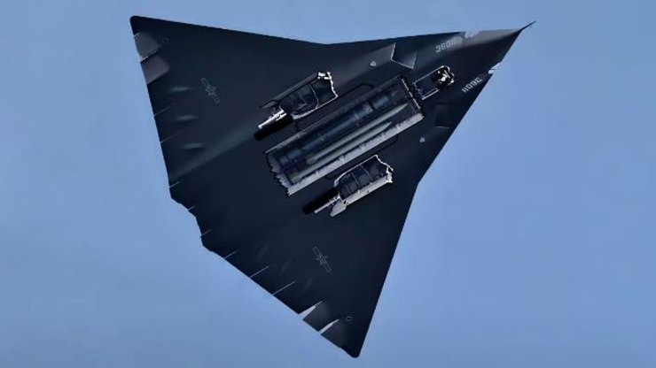 Полет стелс-истребителя J-36