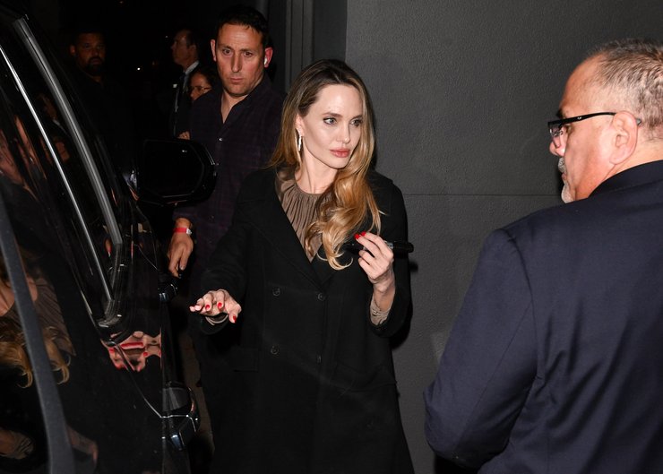 Анджелина Джоли