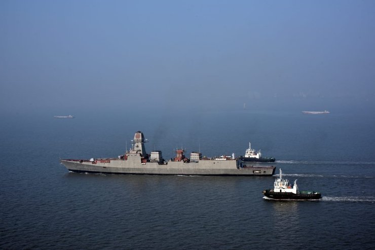 эсминец с украинскими двигателями