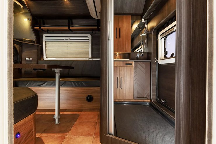 Автодом Тойота Хайлюкс, Пикап Toyota Hilux, Toyota Hilux, Toyota Hilux 2023, тюгнинг Toyota Hilux, Toyota Hilux GR Sport