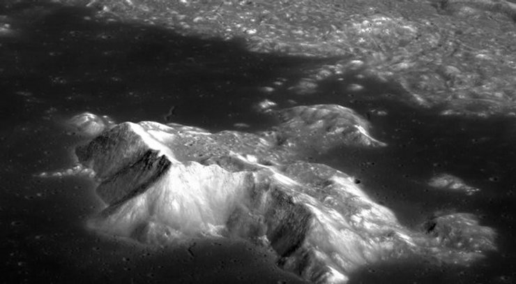 Місяць, кратер, зворотний бік Місяця