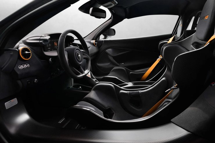Салон McLaren 788 HS