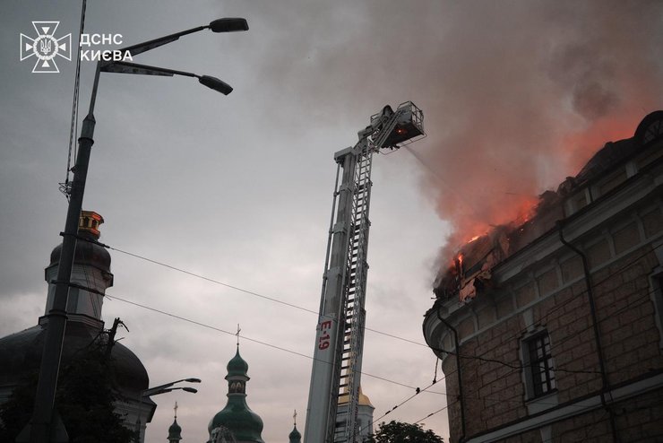 Нападение РФ на Лавру 15 июня