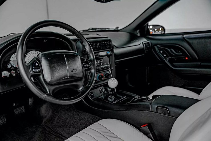 салон Chevrolet Camaro 2002, Chevrolet Camaro ZL1, Chevrolet Camaro, капсула часу