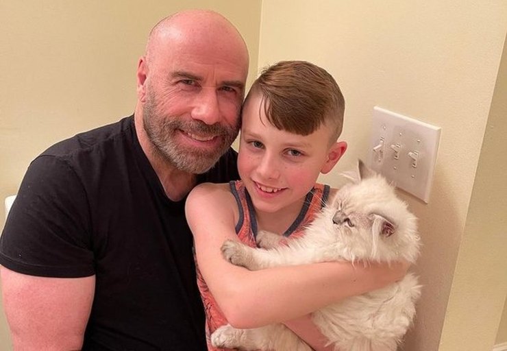 Джон Траволта із сином