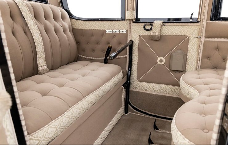 салон Baker Electric