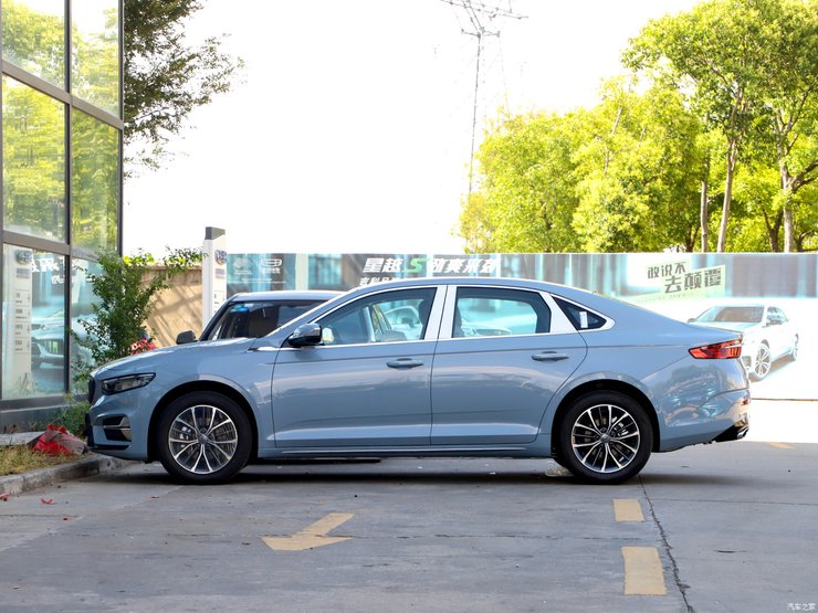 Новий Geely Preface, Geely Preface, Geely Preface 2022, седан Geely Preface, джилі префейс