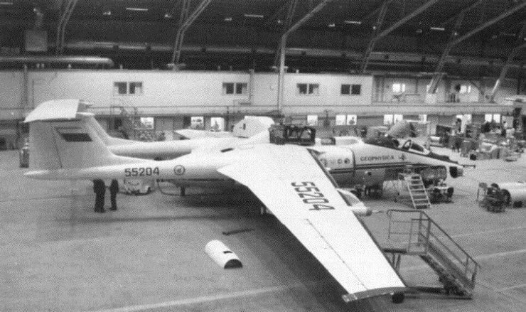 М-55 Геофізика літак