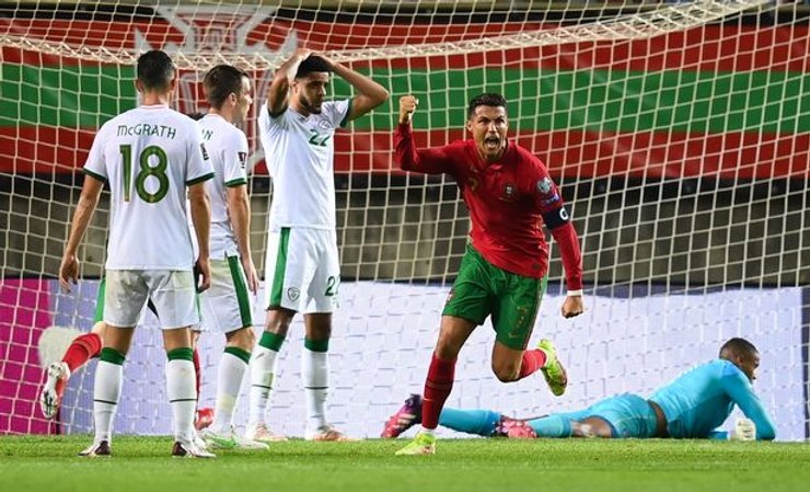 Роналду, голи,