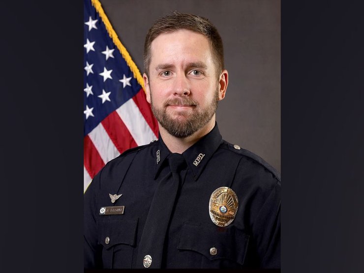 Офіцер поліції Мерівілля, попередник поліції Джастін Браун