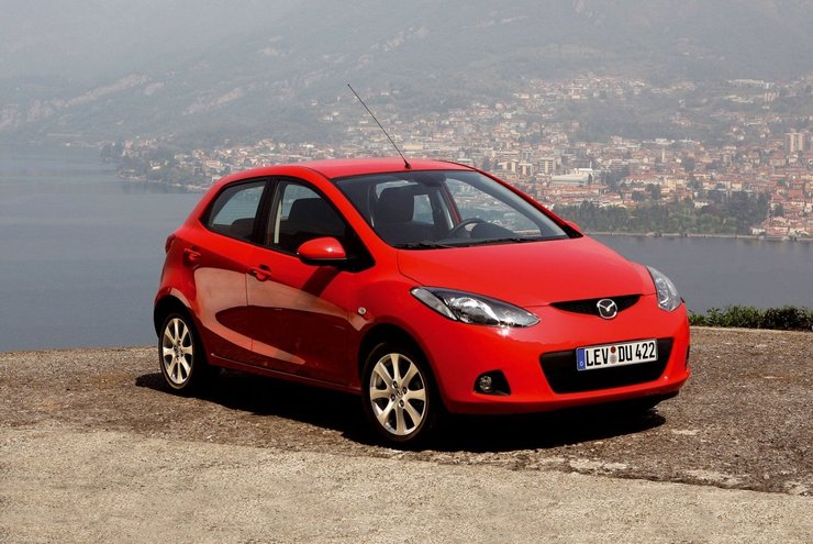 Mazda 2