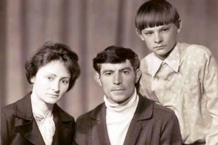 Василий Стус с семьёй