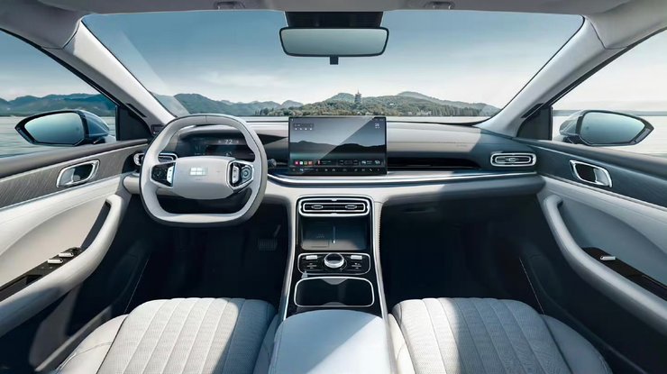 Салон Geely Galaxy Starshine 6 EM-i