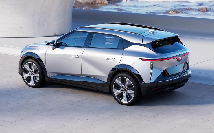 VinFast VF7, VinFast VF7 2023, новый VinFast VF7, электромобиль VinFast, вьетнамский электромобиль