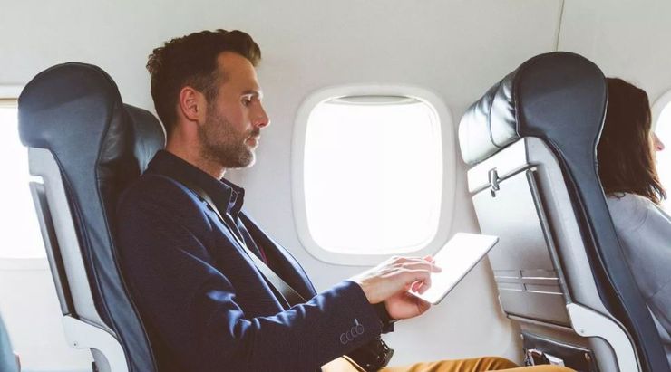 Стоит ли уступать место человеку с инвалидностью, мораль, правила поведения, туризм