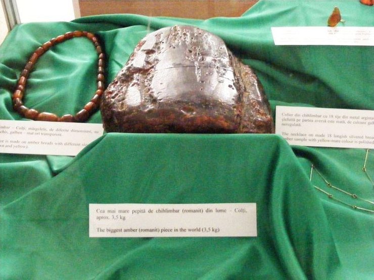 янтарь, румыния, черный янтарь, бузэу