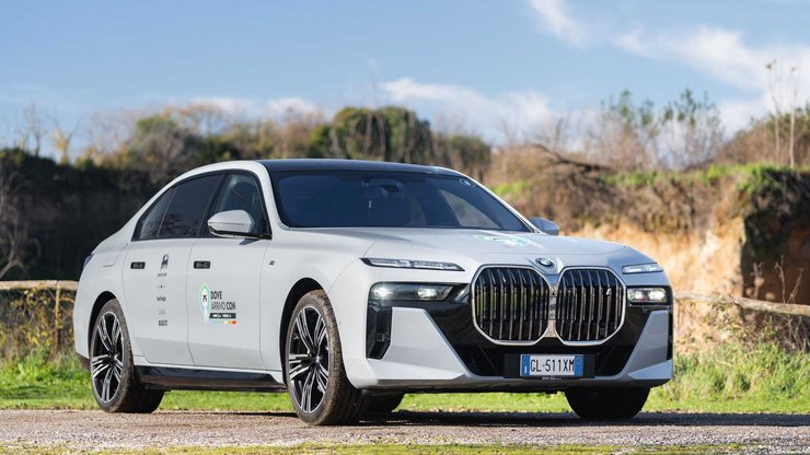 запас хода элеткромобилей, новые электромобили, BMW i7, Mercedes EQE, MG 4, Renault Megane E-Tech