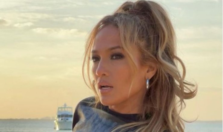 Дженнифер Лопес