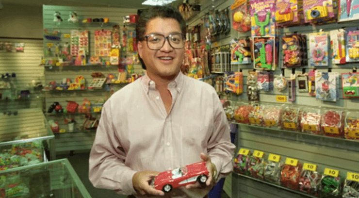 Терранс Ватанабе був спадкоємцем компанії Oriental Trading Company, але програв частину грошей у казино