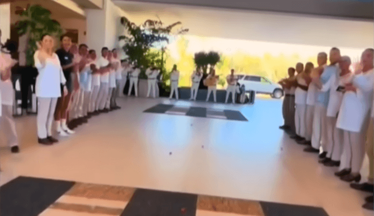 Супруги из США случайно забронировала курорт в Мексике, где не было других людей