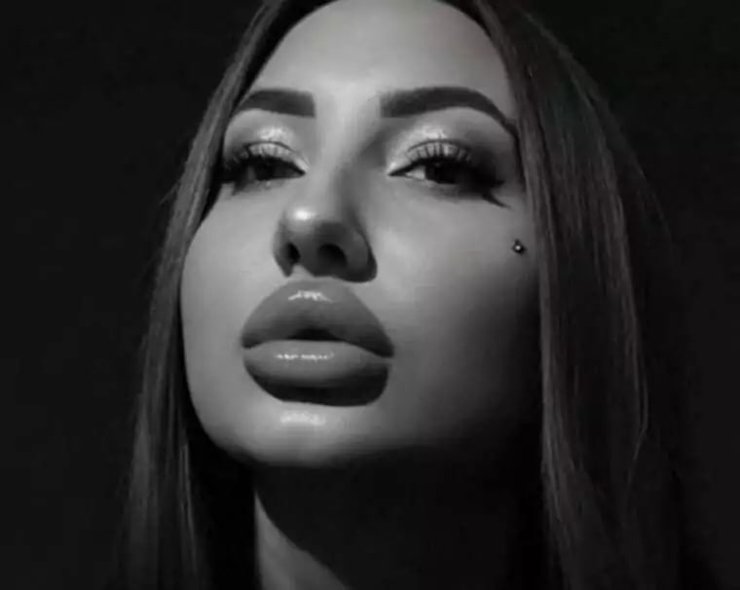 Фото Діани Влас , яке поширюють ЗМІ