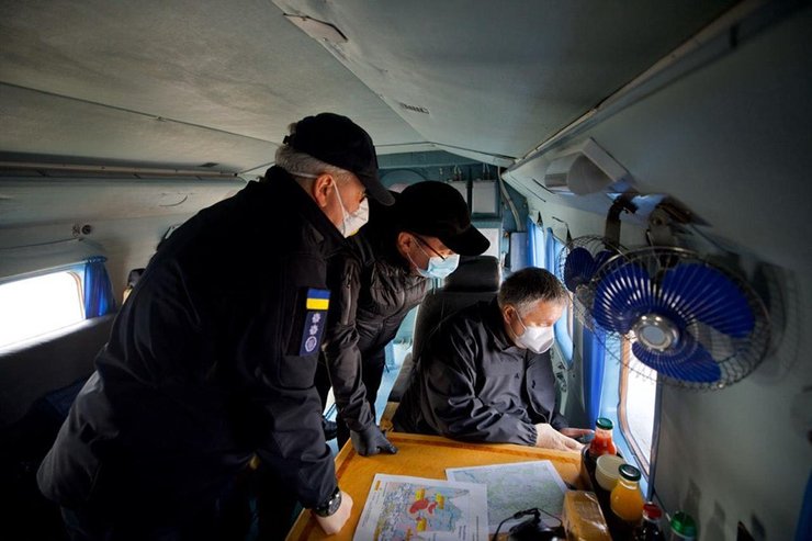 Облет над территорией пожара в Житомирской области