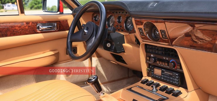 Салон Aston Martin V8 Vantage