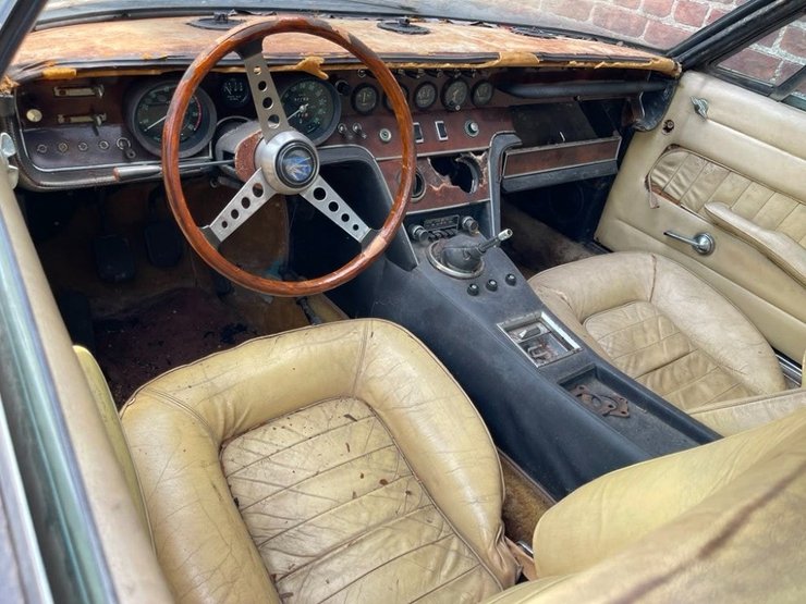 Салон Maserati Ghibli Салон Maserati Ghibli 1969 года