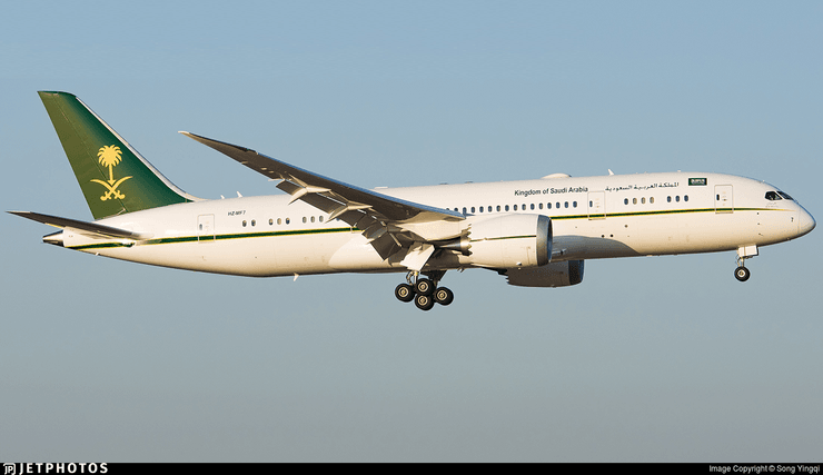 VIP Boeing BBJ 787-8 Dreamliner, самолет короля Саудовской аравии, Саудовская аравия, самолет короля, борт №1, королевский самолет, Саудовская Аравия роскошь, Саудовская Аравия король, король Аль Сауд, De Havilland Comet 4C