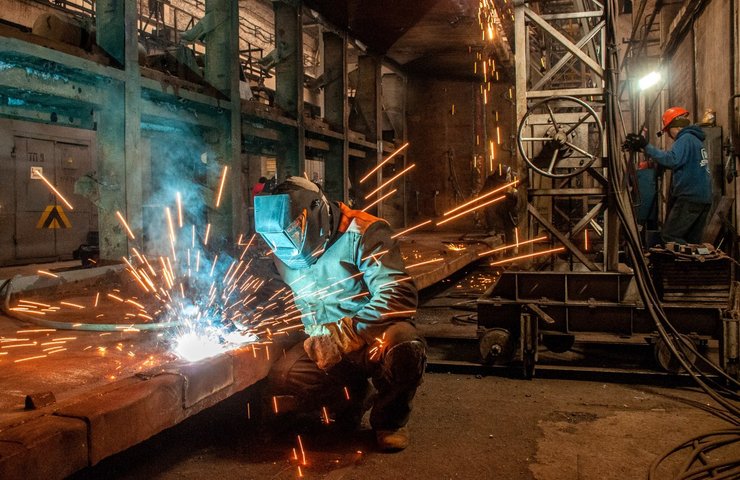 У 2023 році металургія повільно, але відновлює зростання, попри втрату великих підприємств через агресію РФ