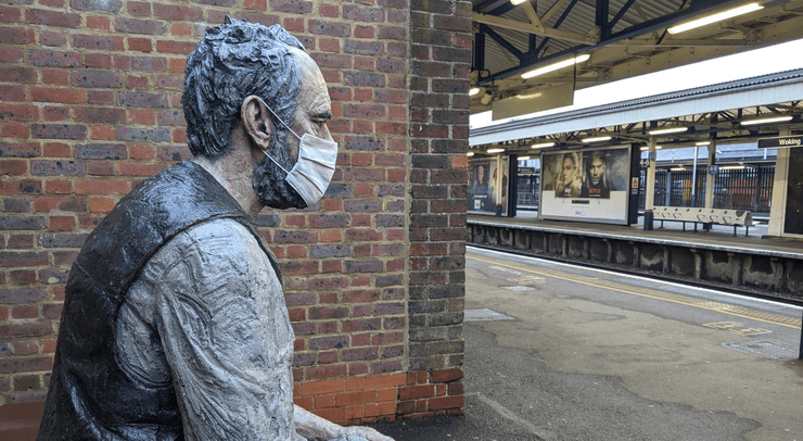 Скульптура, статуя, вокзал, лавка, карантин, маска, станція