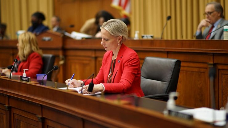 Виктория Спартц, Виктория Спартц конгресс сша, Виктория Спартц письмо Байдену, конгрессвумен Спартц, Виктория Спартц обвинила Ермака, Виктория Спартц против Ермака, в чем Спартц обвиняет Ермака, Виктория Спартц Буча