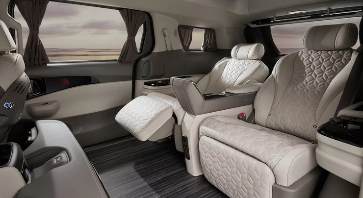 Салон Kia Carnival