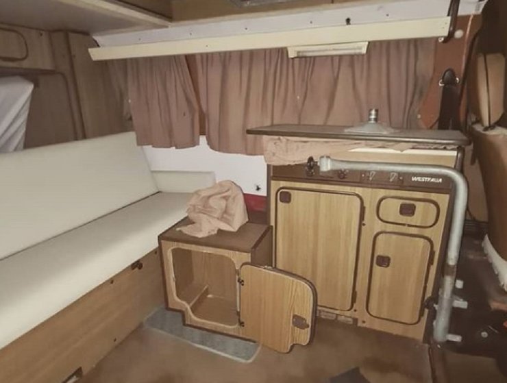 Volkswagen Westfalia Camper, кемпер, автодача, будинок на колесах, інтер'єр, ретро інтер'єр
