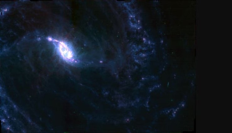 галактика NGC 1365, космос, звезды, фото