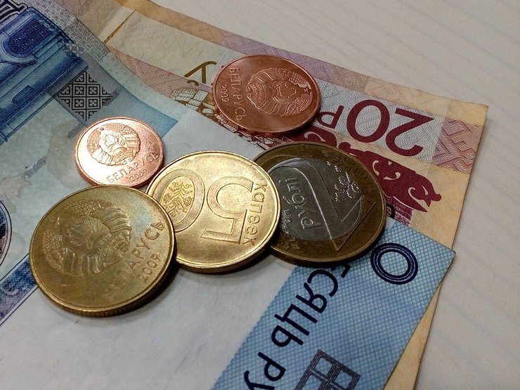 из-за западных санкций