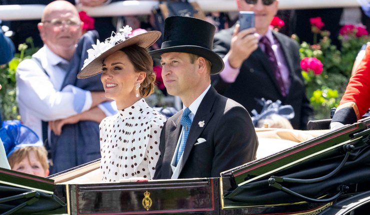 Кейт Миддлтон, стиль кейт миддлтон, образы кейт миддлтон, наряды принцессы уэльской, кейт миддлтон в молодости