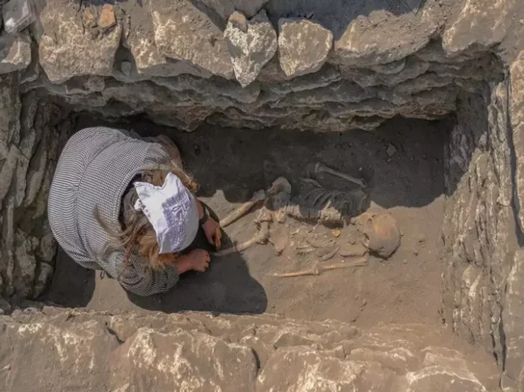 исследователи обнаружили древнее захоронение