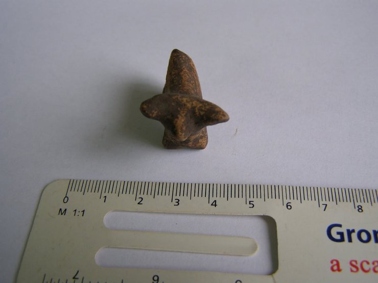 Фігурка зображає бика