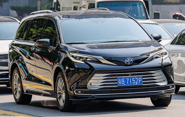 Toyota Sienna підходить для родинних подорожей