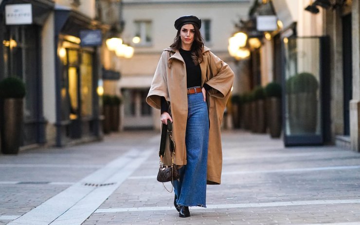 Женское пальто с объемными рукавами 2020-2021