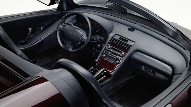 Интерьер кастомного родстера Acura NSX, созданного на базе модели 1991 года