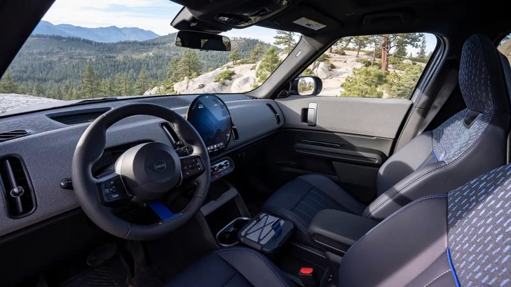 Автомобиль 2027 Mini Countryman Untamed Edition