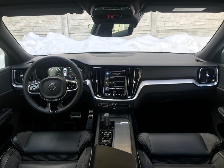 Салон Volvo V60, интерьер Volvo V60, volvo v60 обзор, вольво в60, volvo v60 тест драйв, volvo v60 отзывы, Volvo V60 B4 R-Design