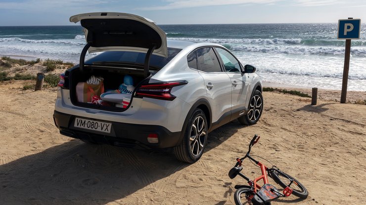 Citroen C4 X 2023, Citroen C4 X, новий Citroen C4 X, седан Citroen C4