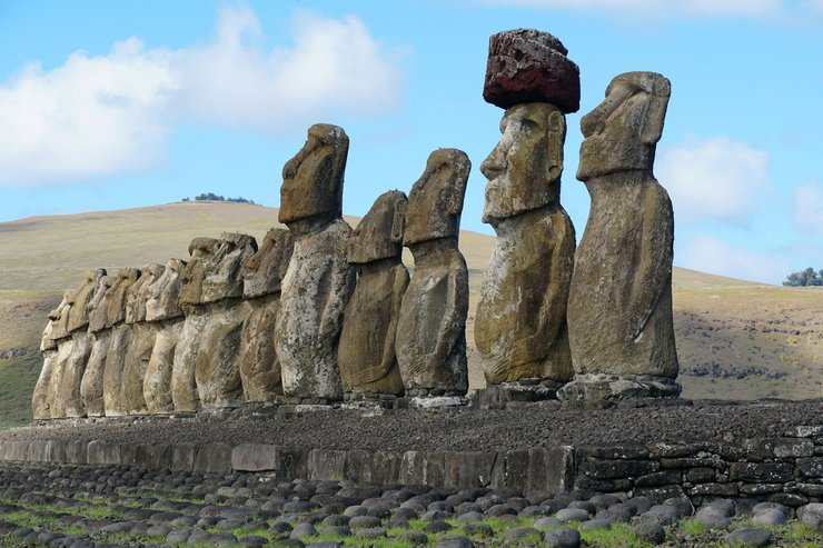 статуи моаи