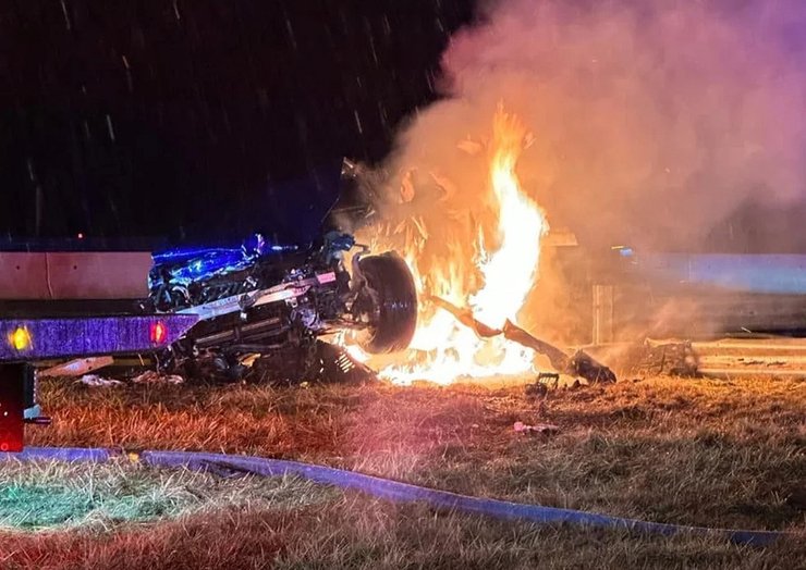 ДТП Тесла, пожар Тесла, электромобиль Tesla, Tesla Model S, пожар Tesla