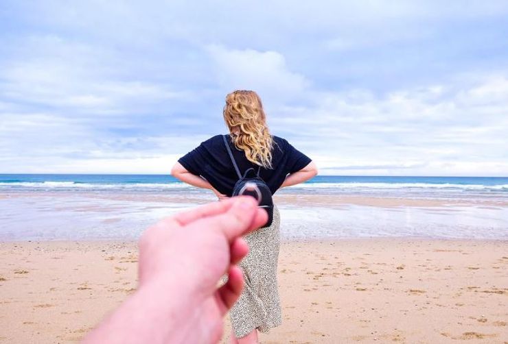Чоловік зробив жінці невдалу пропозицію руки та серця, вона помстилась йому при всій родині