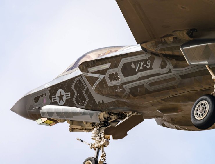 новая расцветка f-35c